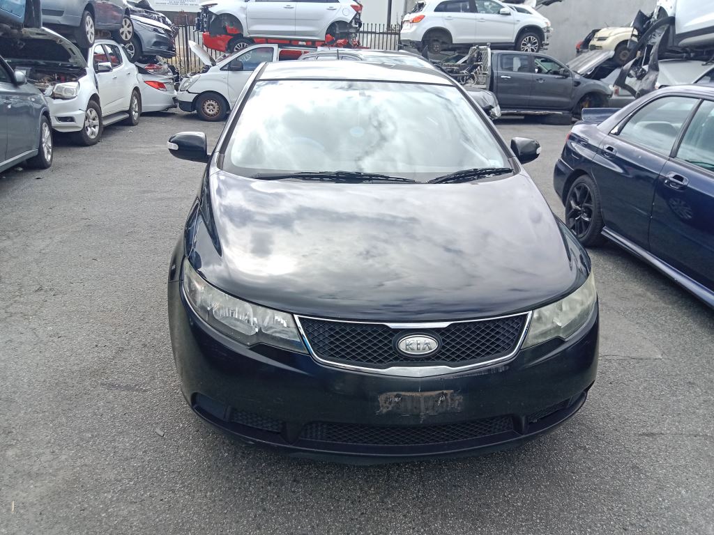 P5235 - Kia Cerato 2010 Black Wrecking
