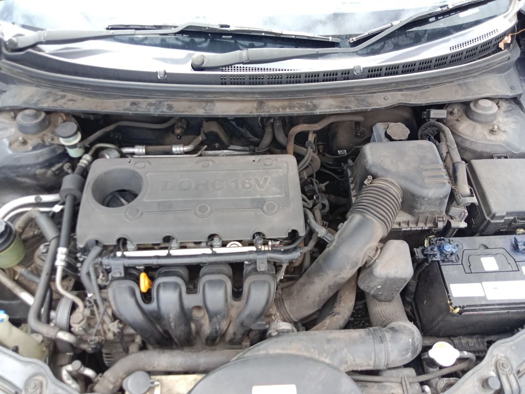 P5235 - Kia Cerato 2010 Black Wrecking - Image 3