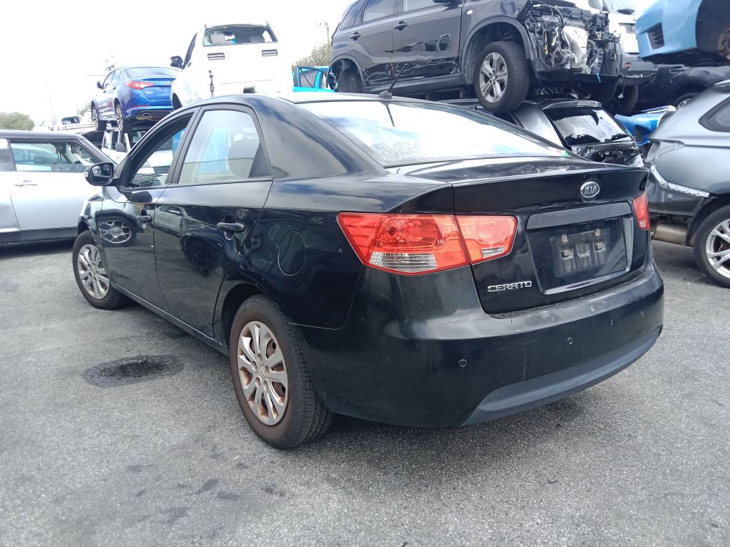 P5235 - Kia Cerato 2010 Black Wrecking - Image 12