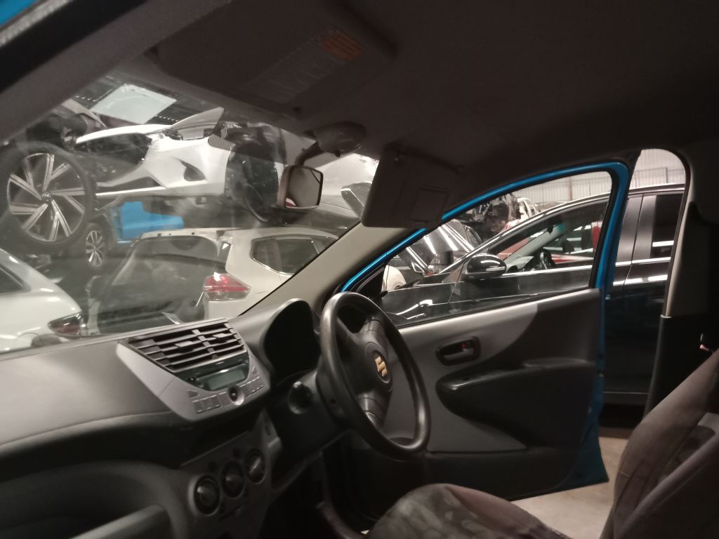 P5240 - Suzuki Alto 2009 Blue Wrecking - Image 5