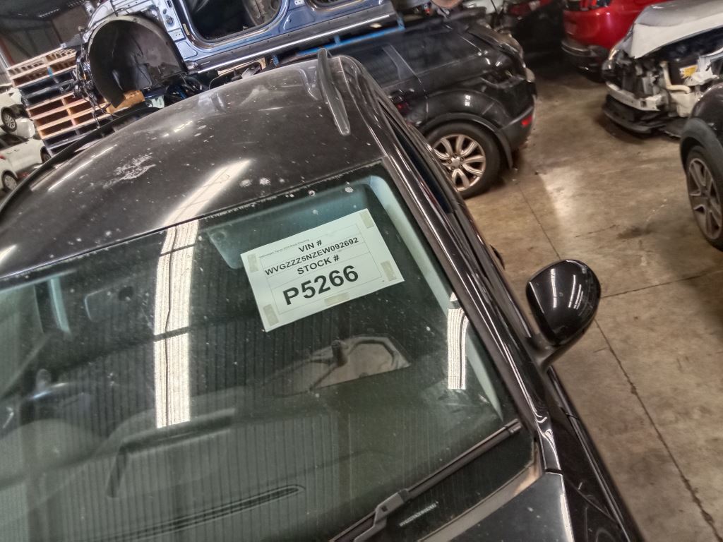 P5266 - Volkswagen Tiguan 2014 Black Wrecking - Image 12