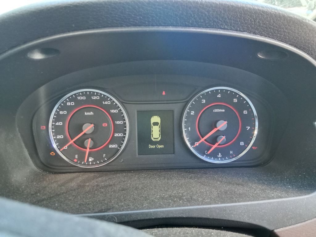 P5267 - LDV G10 SV7A Van 2018 Black Wrecking - Image 5