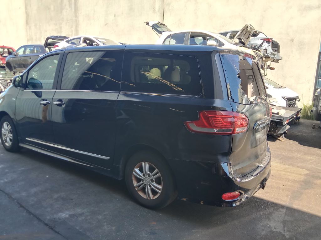 P5267 - LDV G10 SV7A Van 2018 Black Wrecking - Image 14