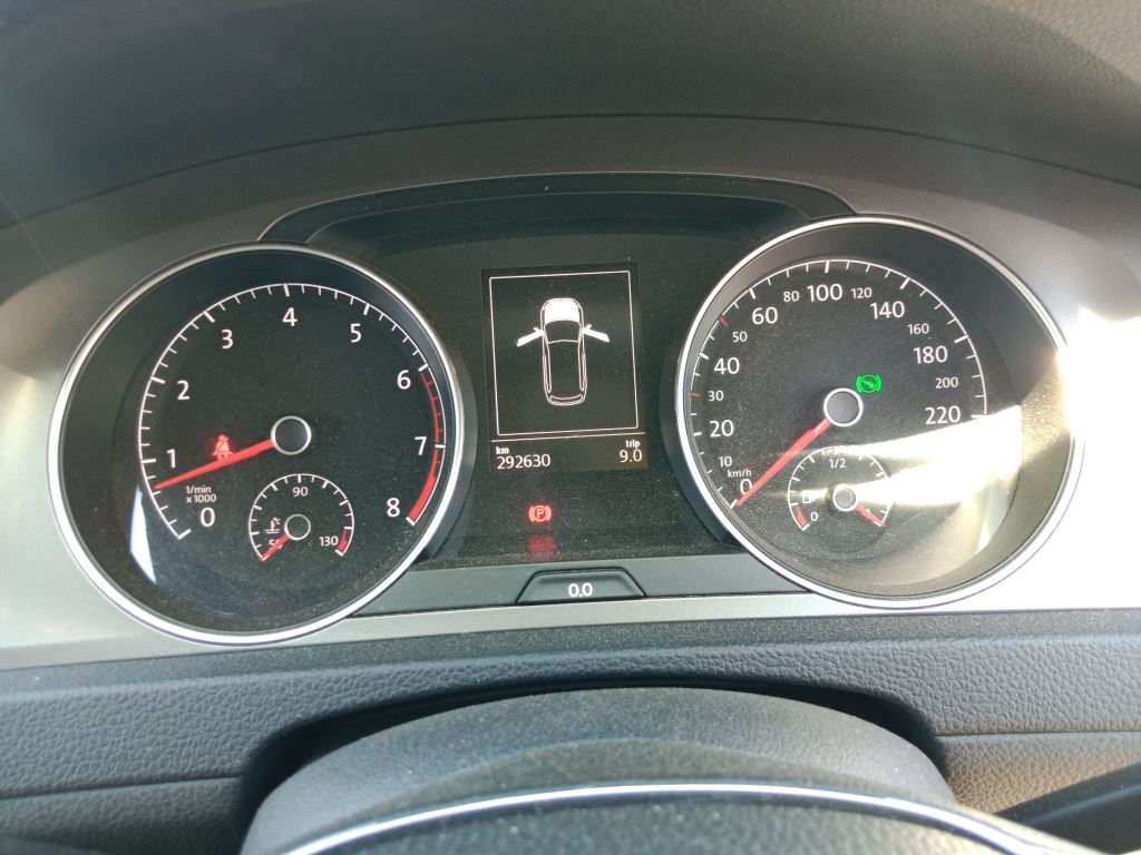 P5268 - Volkswagen golf TSI 2014 Silver Wrecking - Image 4