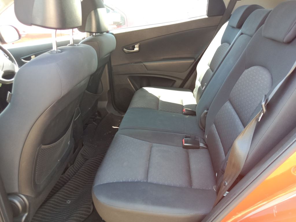 P5269 - SsangYong Korando 2012 orange Wrecking - Image 8