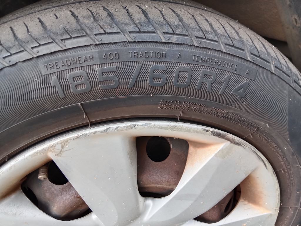 P5277 - Nissan Micra 2011 Silver Wrecking - Image 3