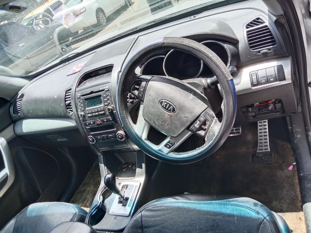 P5278 - Kia Sorento 2011 Silver Wrecking - Image 5