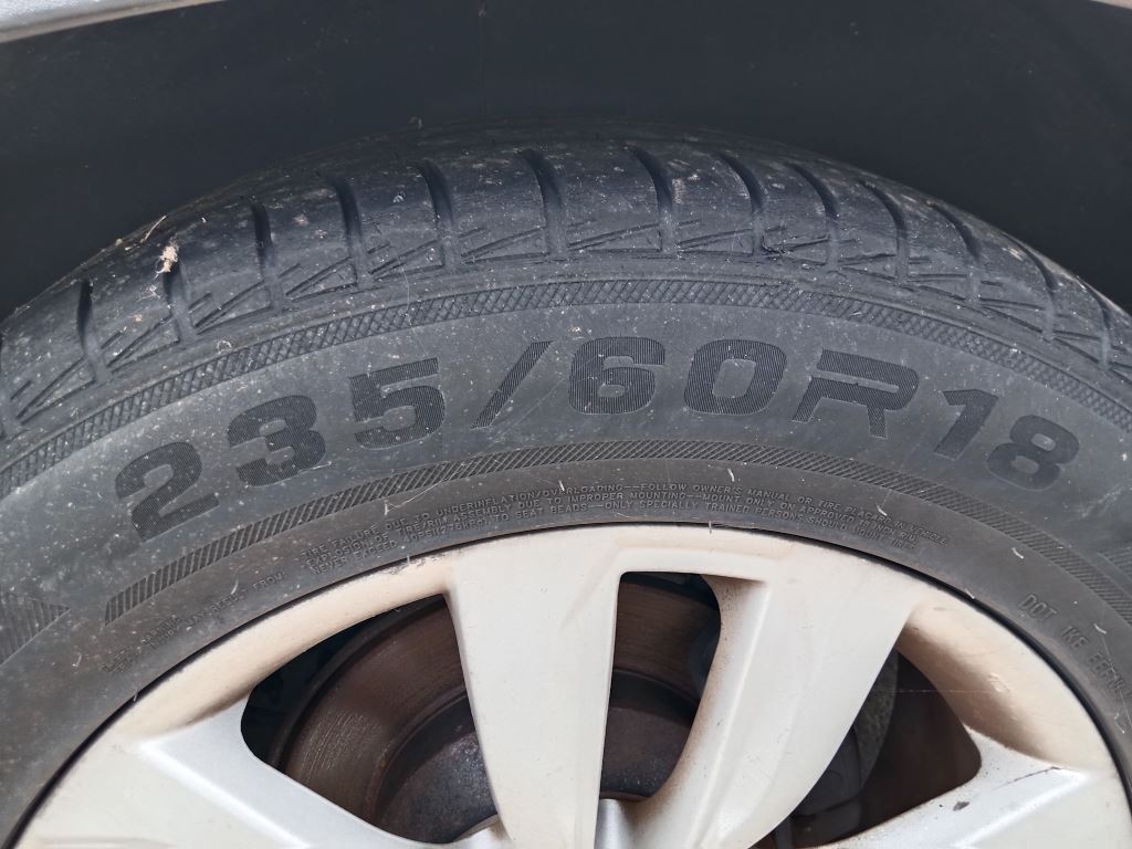 P5278 - Kia Sorento 2011 Silver Wrecking - Image 8