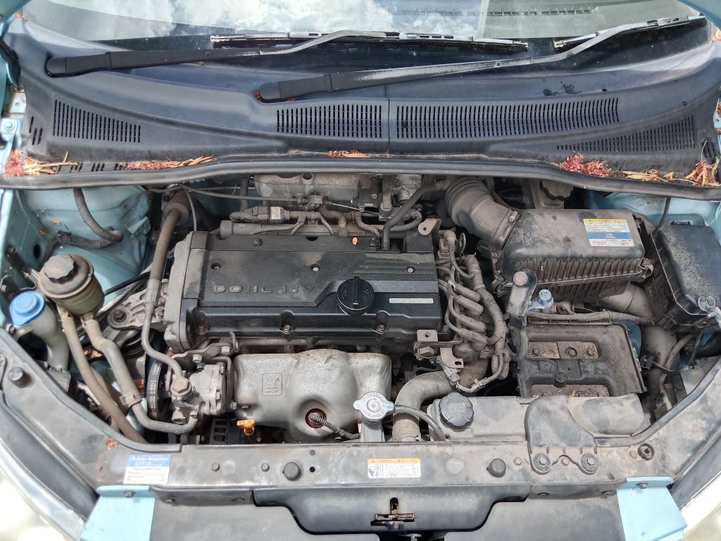 P5279 - Hyundai Getz 2009 Blue Wrecking - Image 2