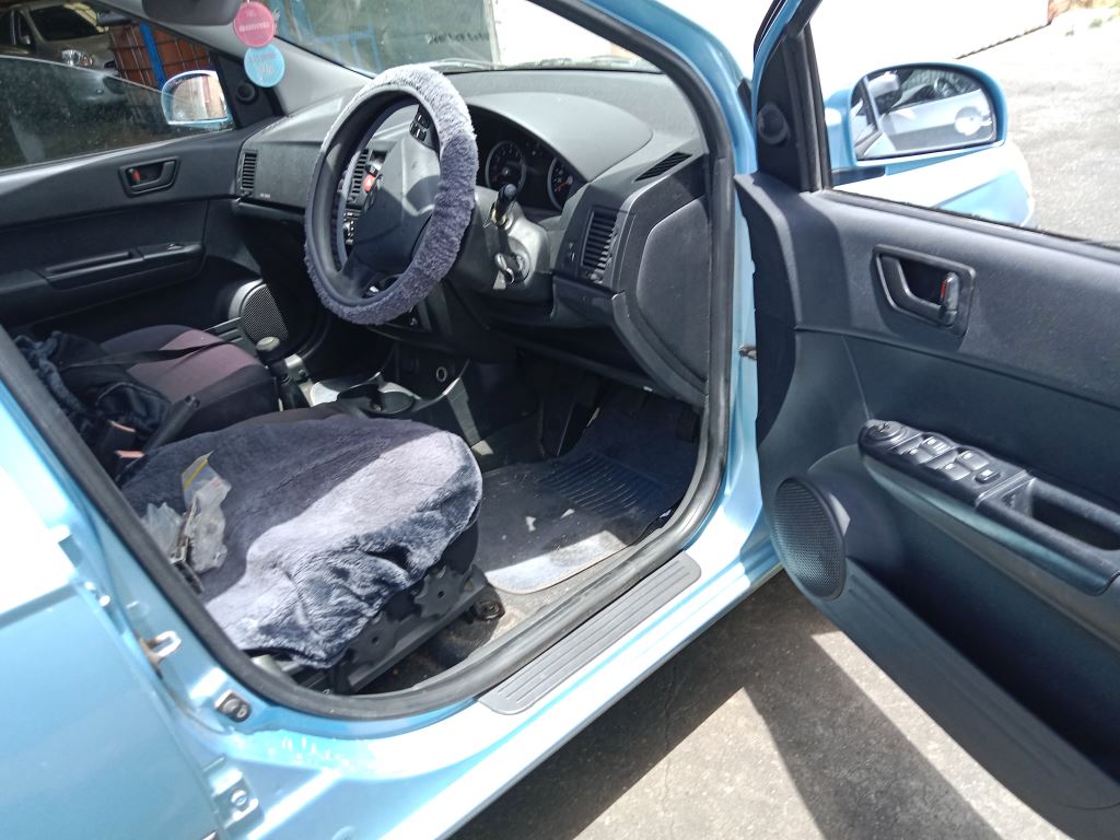 P5279 - Hyundai Getz 2009 Blue Wrecking - Image 5