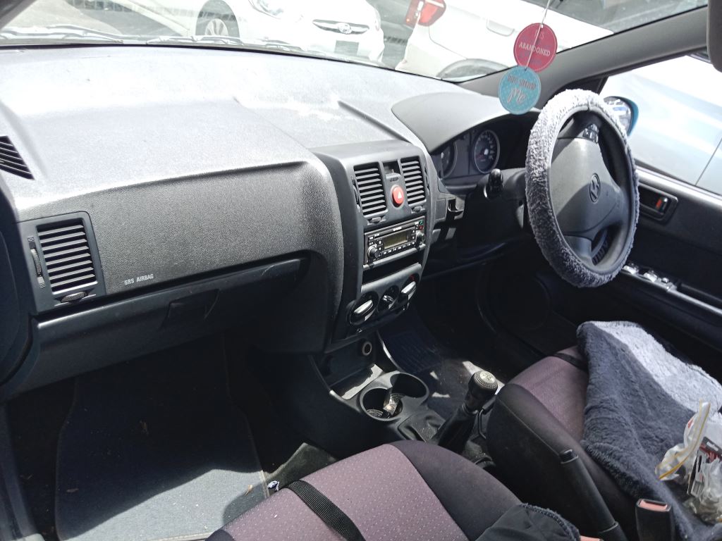 P5279 - Hyundai Getz 2009 Blue Wrecking - Image 7