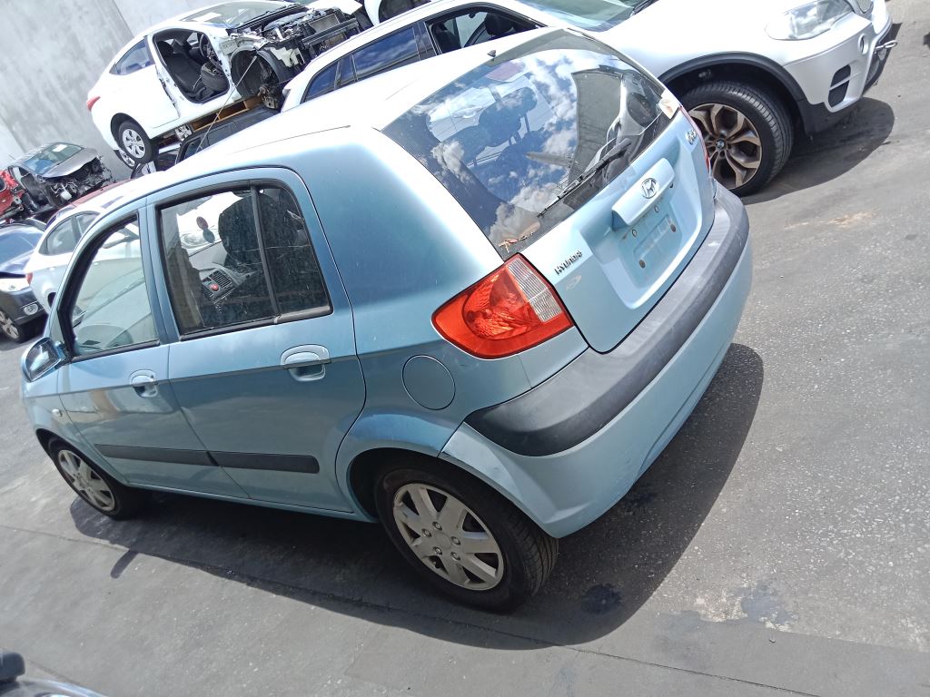 P5279 - Hyundai Getz 2009 Blue Wrecking - Image 12