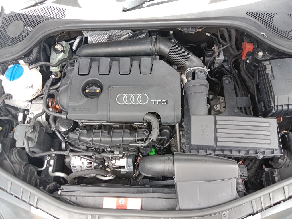 P5281 - Audi TT 2010 Black Wrecking - Image 2