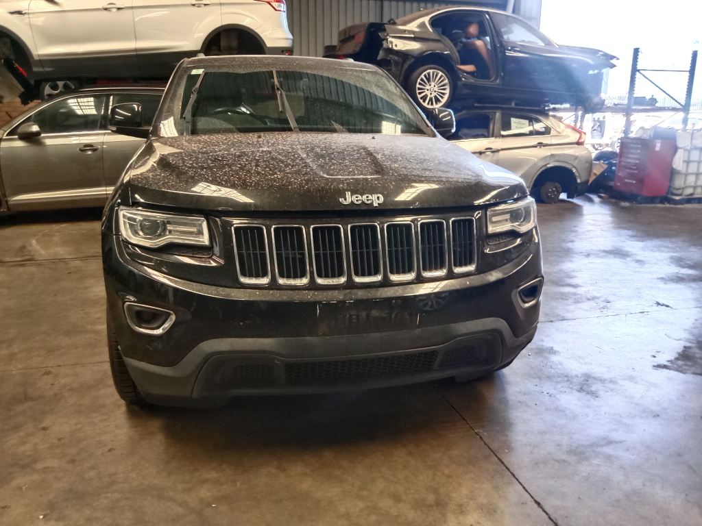 P5325 - Jeep Grand Cherokee 2014 Black Wrecking