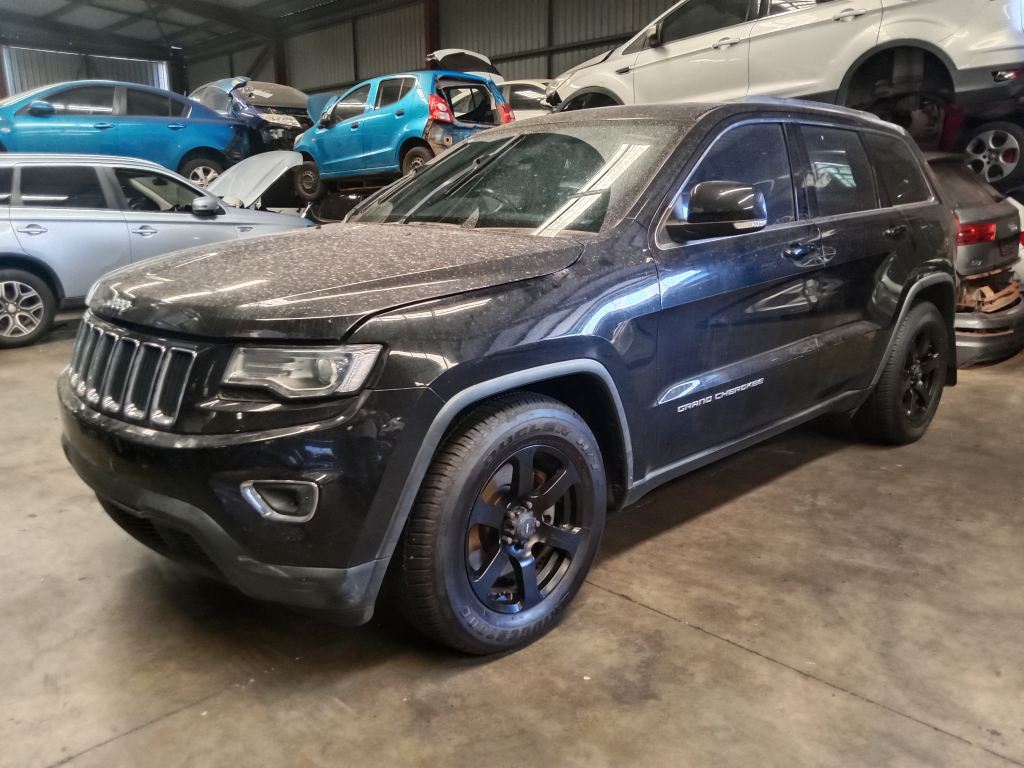 P5325 - Jeep Grand Cherokee 2014 Black Wrecking - Image 8