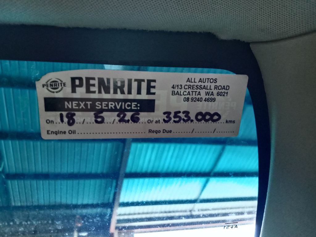 P5327 - Toyota corolla hatchback 2007 Red Wrecking - Image 11