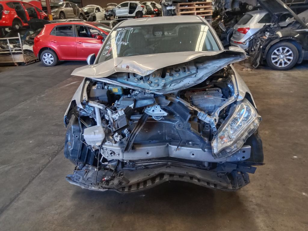 P5329 - Toyota corolla fielder 2016 Silver Wrecking