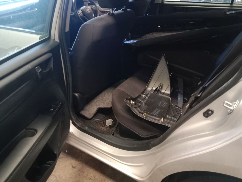 P5329 - Toyota corolla fielder 2016 Silver Wrecking - Image 5