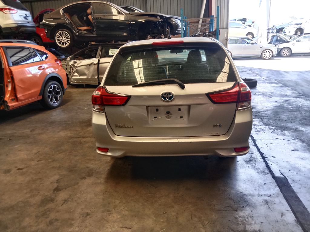 P5329 - Toyota corolla fielder 2016 Silver Wrecking - Image 13