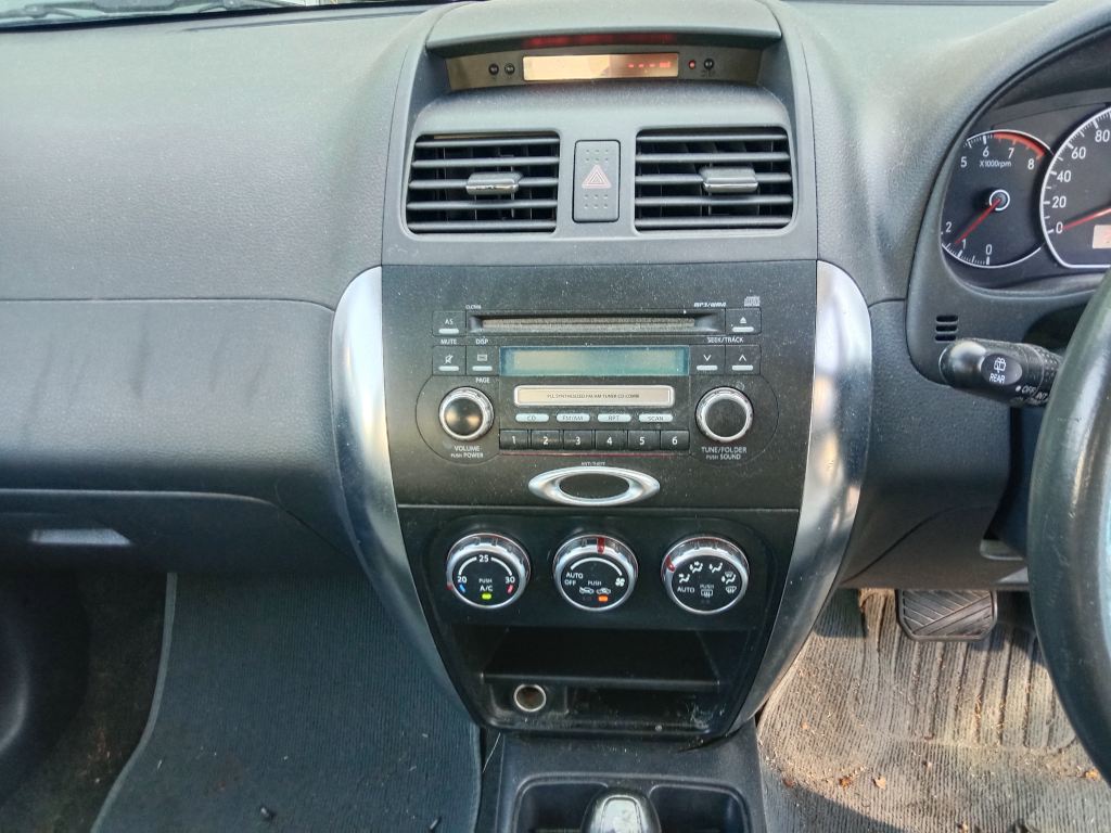 P5333 - Suzuki SX4 2007 White Wrecking - Image 5