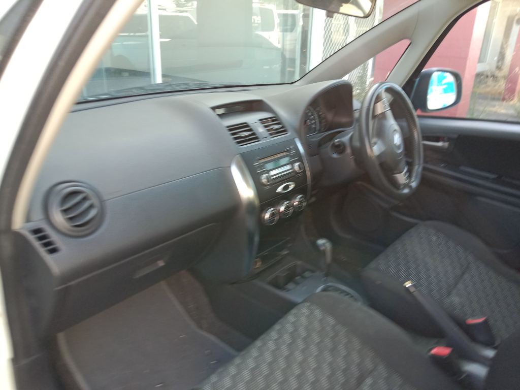 P5333 - Suzuki SX4 2007 White Wrecking - Image 8