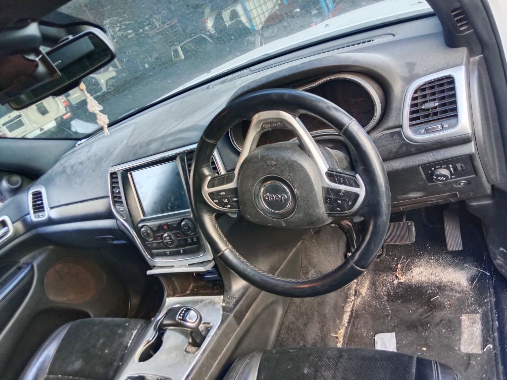 P5341 - Jeep Grand Cherokee 2015 White Wrecking - Image 5