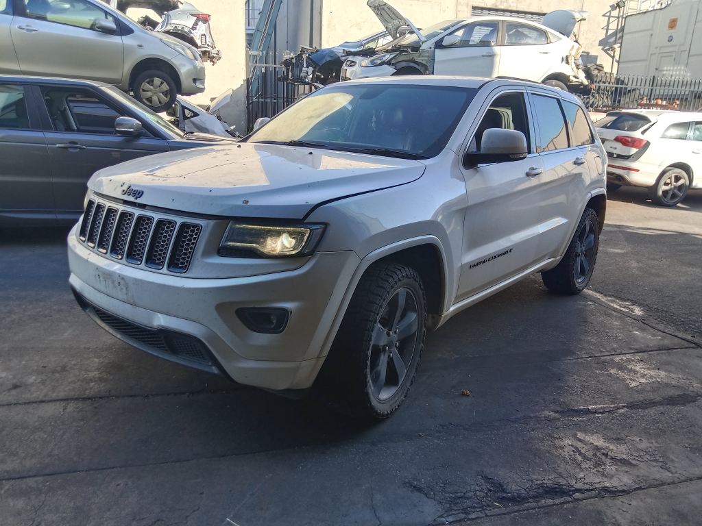 P5341 - Jeep Grand Cherokee 2015 White Wrecking - Image 16