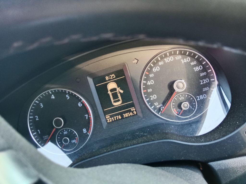 P5344 - Volkswagen Jetta 2011 Silver Wrecking - Image 5