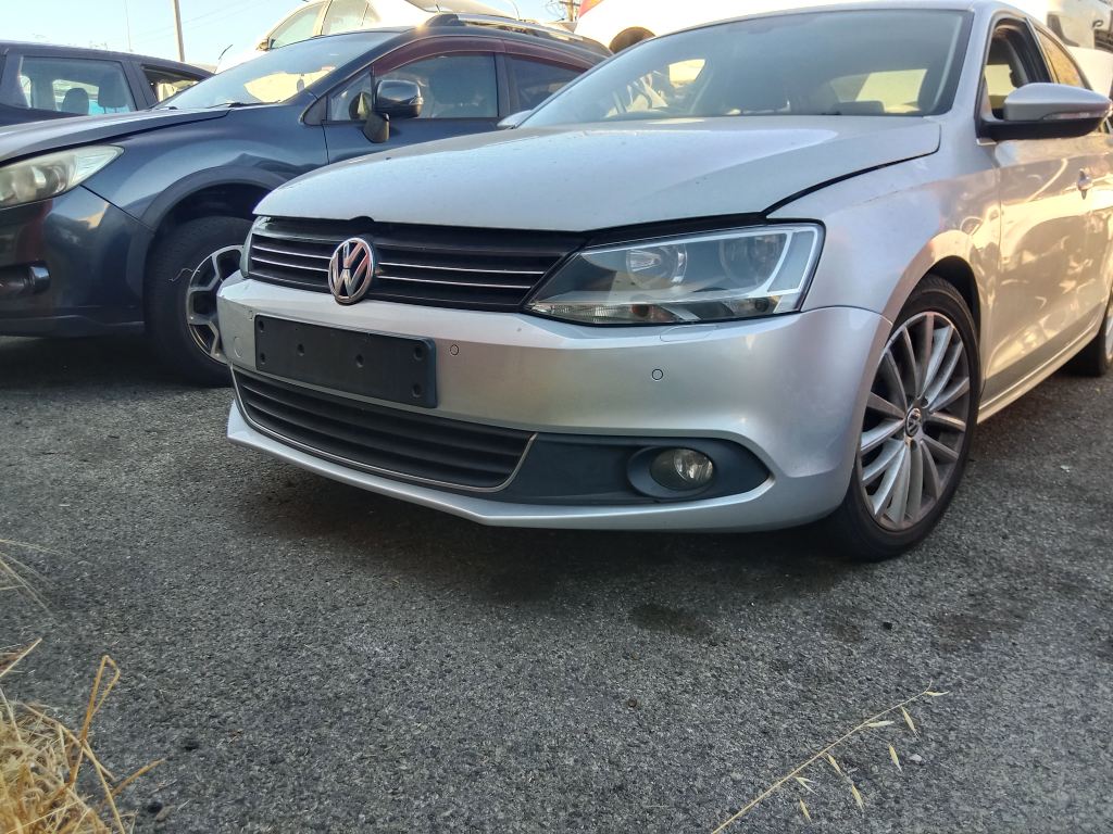 P5344 - Volkswagen Jetta 2011 Silver Wrecking - Image 16
