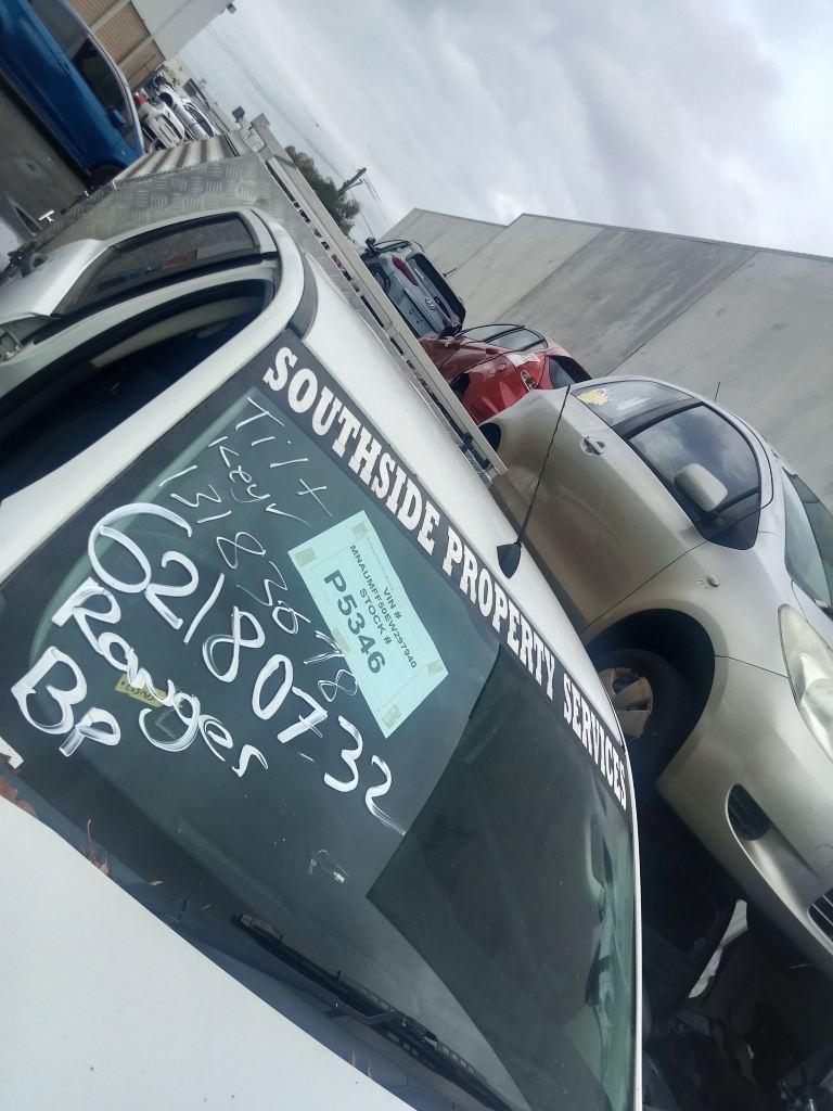 P5346 - Ford Ranger 2014 White Wrecking - Image 2