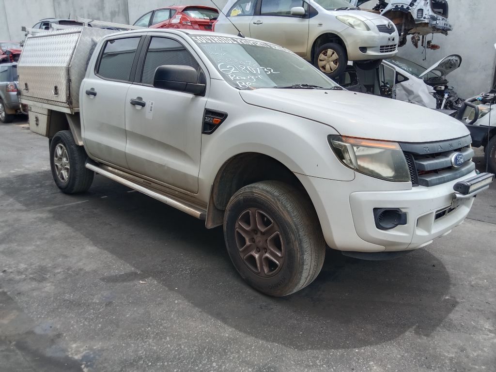 P5346 - Ford Ranger 2014 White Wrecking - Image 16
