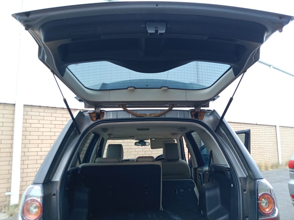 P5347 - Land Rover Freelander 2 2013 Grey Wrecking - Image 3