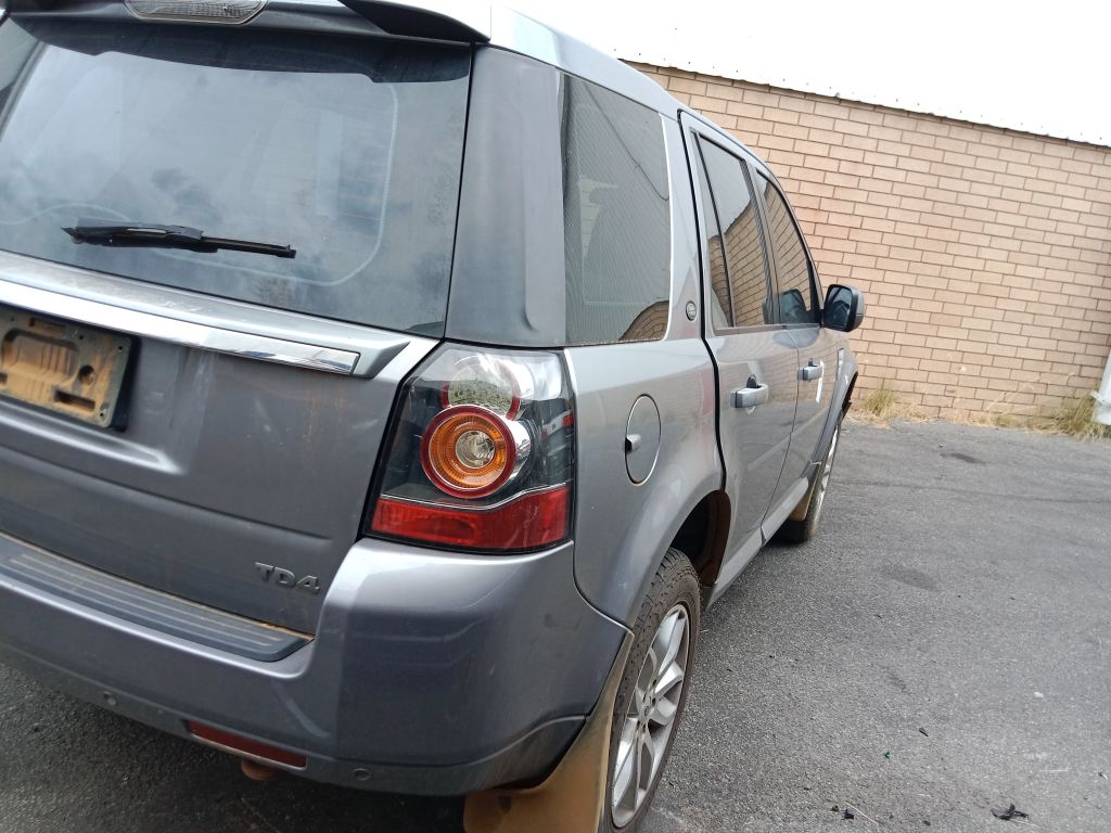 P5347 - Land Rover Freelander 2 2013 Grey Wrecking - Image 11
