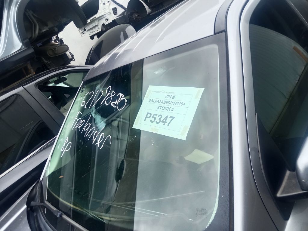 P5347 - Land Rover Freelander 2 2013 Grey Wrecking - Image 13