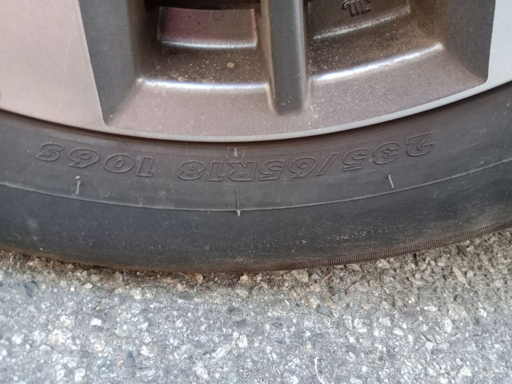 P5360 - Nissan Pathfinder 2019 Blue Wrecking - Image 3