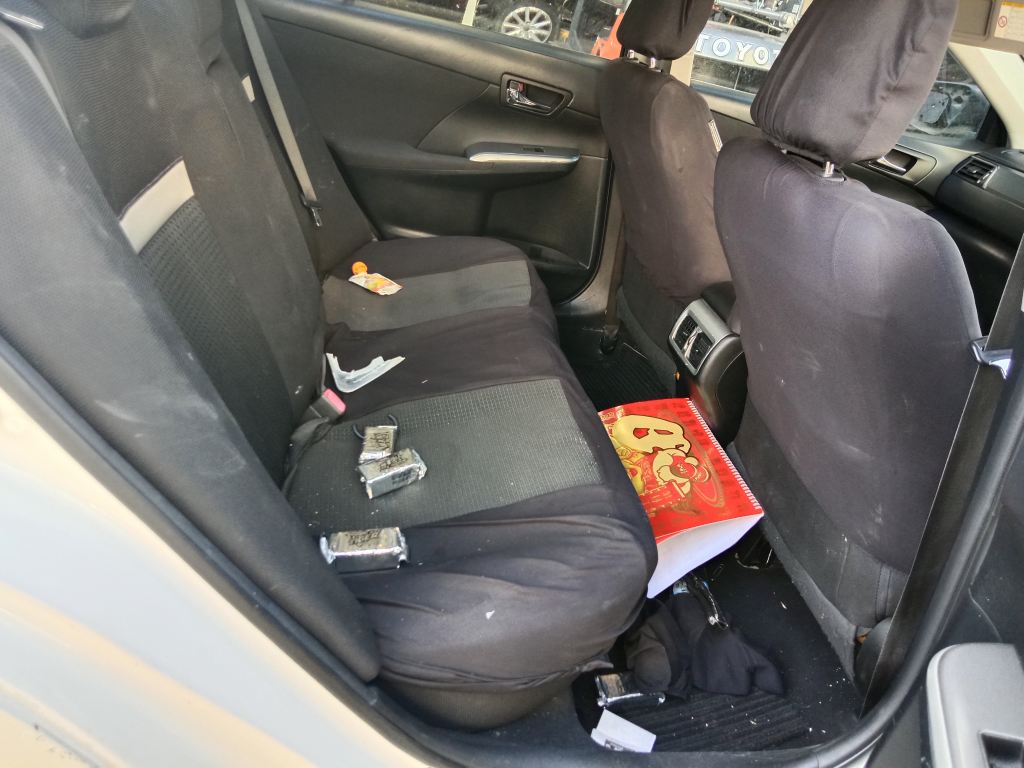 P5363 - Toyota Aurion 2012 White Wrecking - Image 5