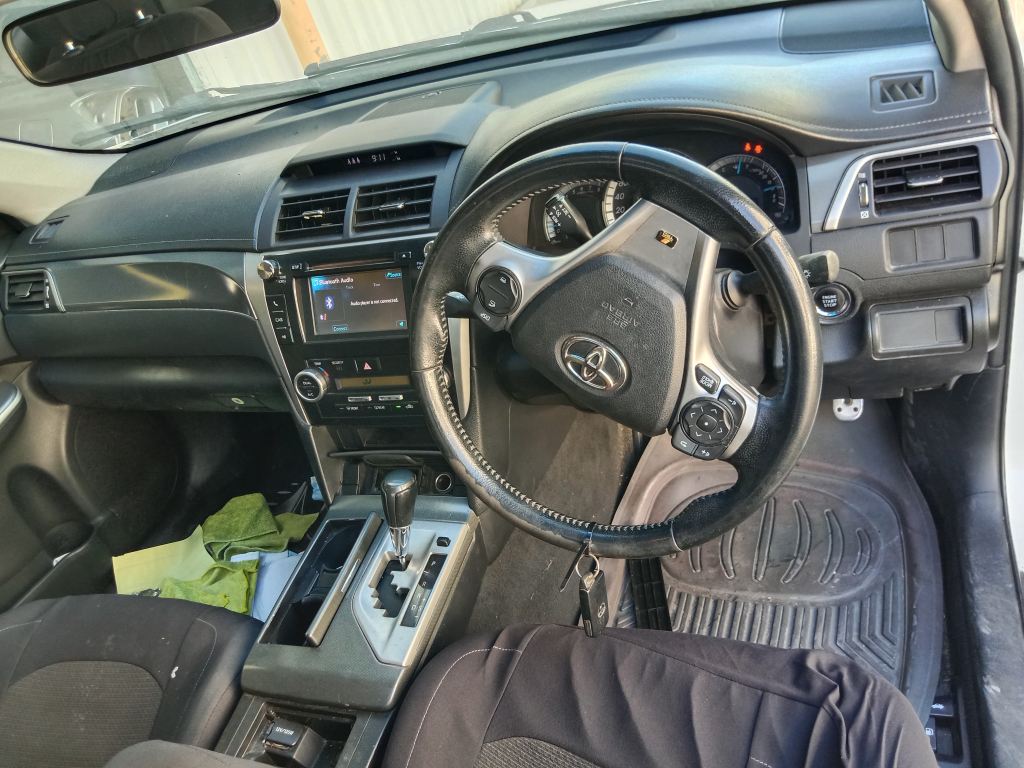 P5363 - Toyota Aurion 2012 White Wrecking - Image 8