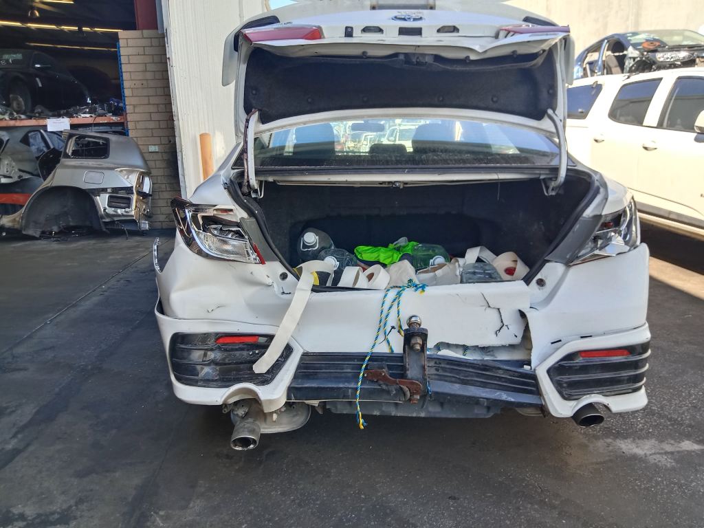 P5363 - Toyota Aurion 2012 White Wrecking - Image 13