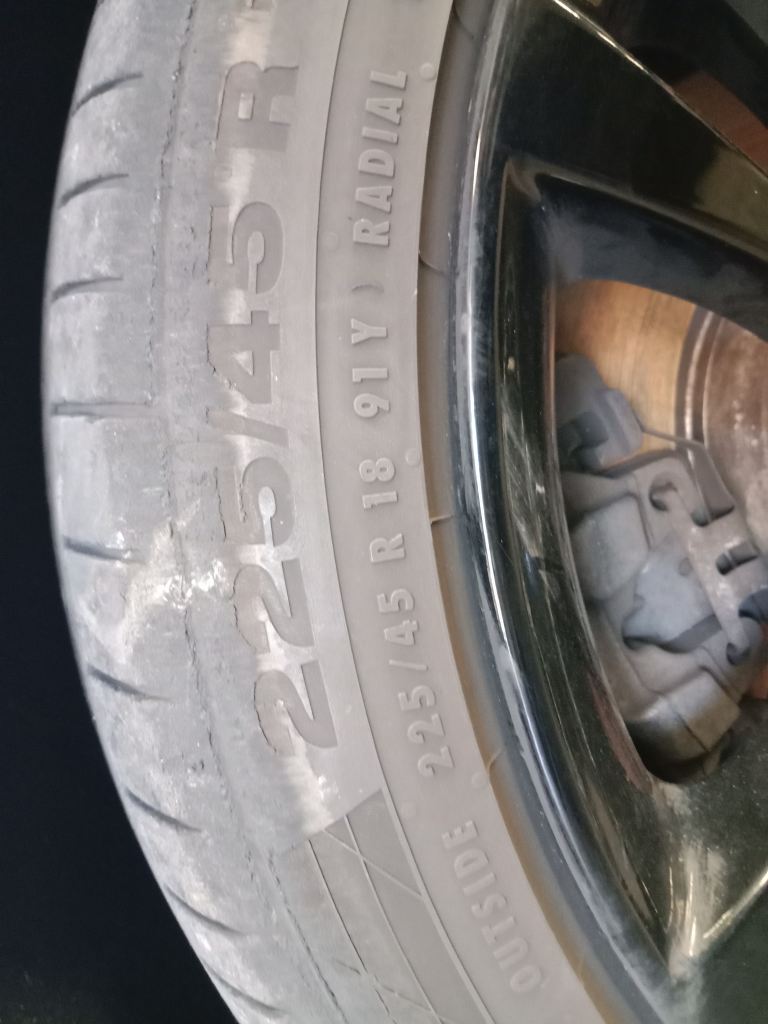 P5365 - BMW 3 Series F30 2012 White Wrecking - Image 4