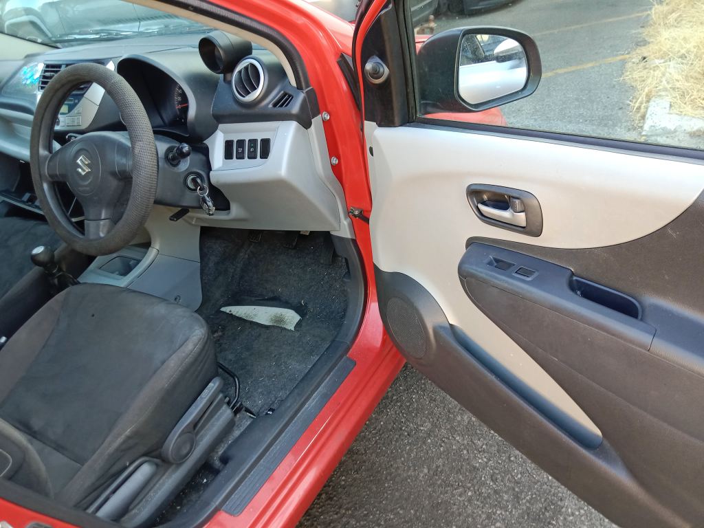 P5369 - Suzuki Alto 2011 Red Wrecking - Image 9