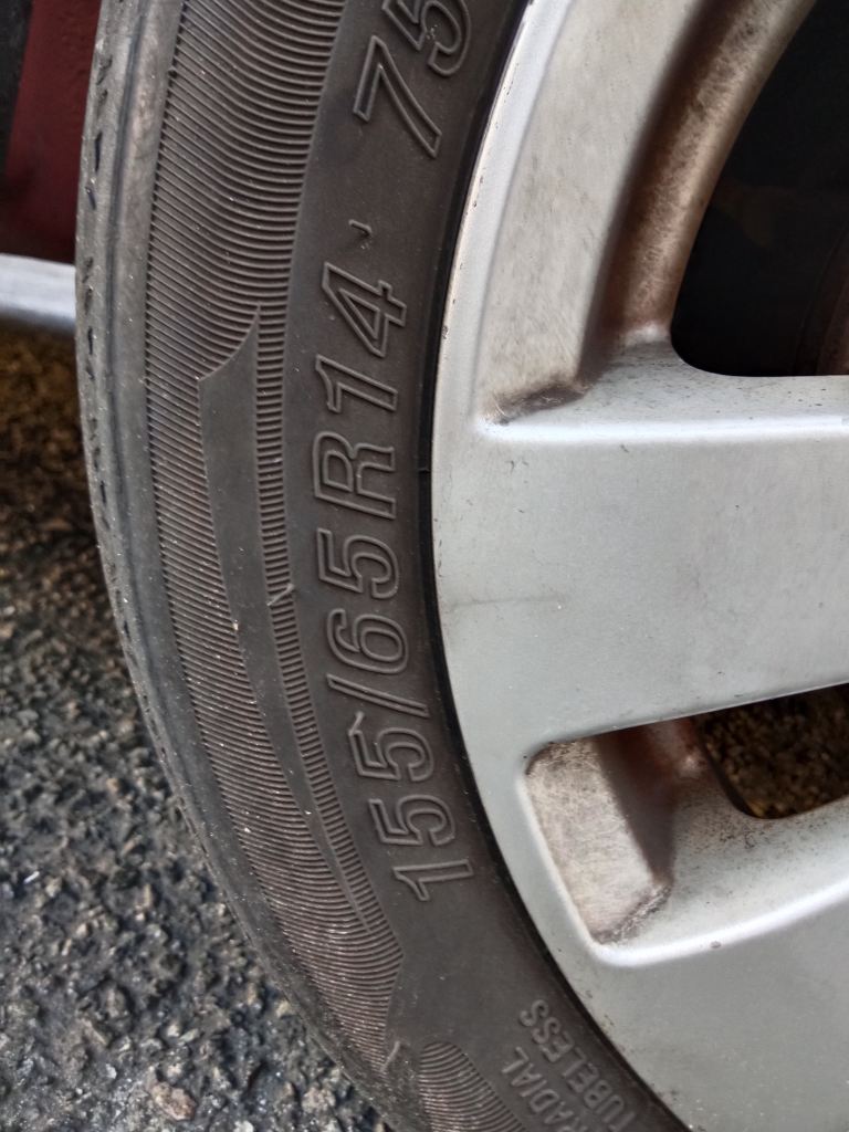 P5369 - Suzuki Alto 2011 Red Wrecking - Image 10