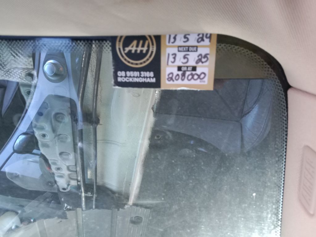 P5371 - BMW 3 Series E90 2008 Blue Wrecking - Image 8