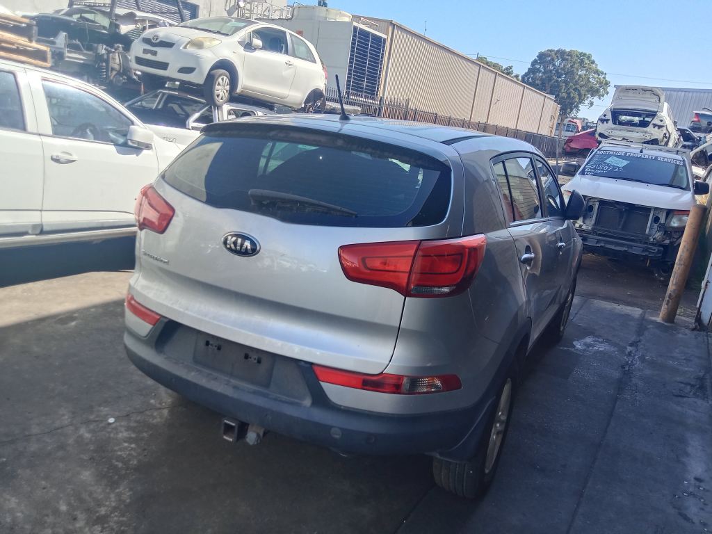 P5375 - Kia Sportage 2014 Silver Wrecking - Image 10