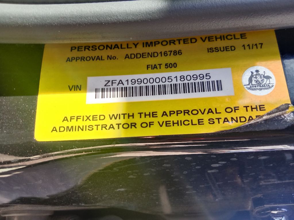 P5376 - Fiat 500L 2015 Black Wrecking - Image 9