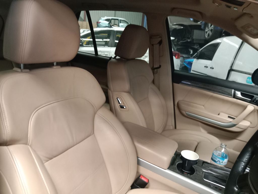 P5379 - Toyota RAV4 2015 White Wrecking - Image 8