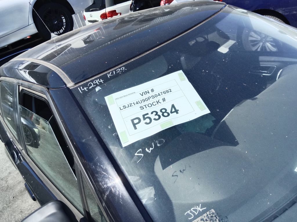 P5385 - Toyota Yaris 2011 Silver Wrecking - Image 2