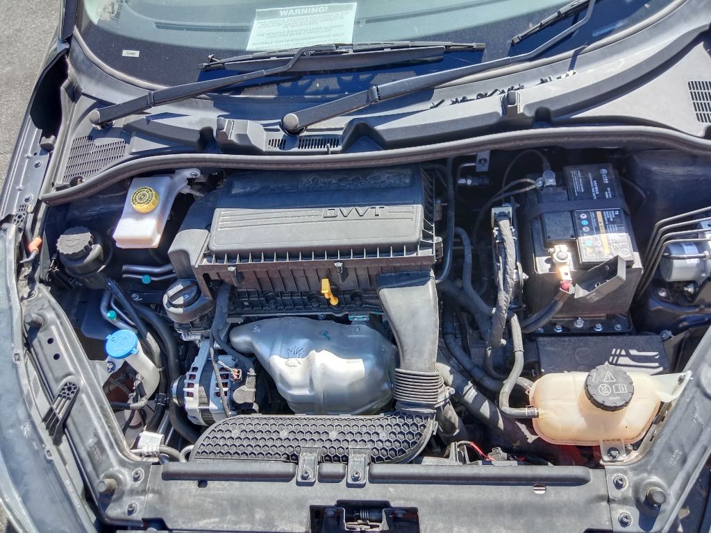 P5385 - Toyota Yaris 2011 Silver Wrecking - Image 15