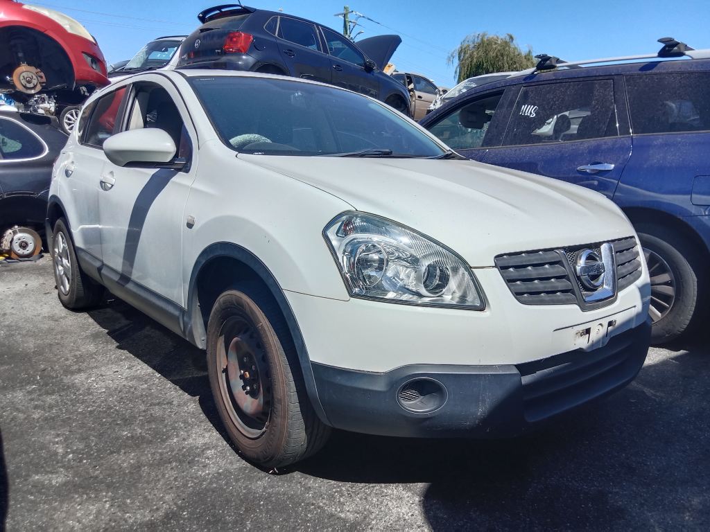 P5387 - Kia Cerato 2015 Silver Wrecking