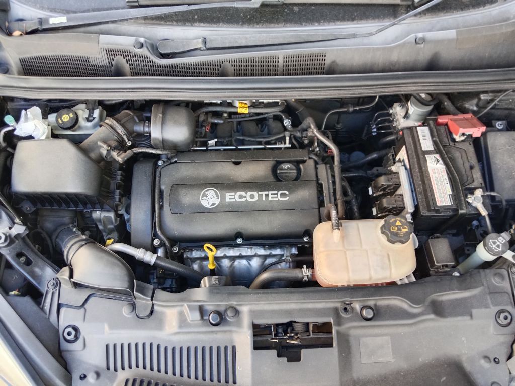 P5395 - Holden Trax 2016 Black Wrecking - Image 2