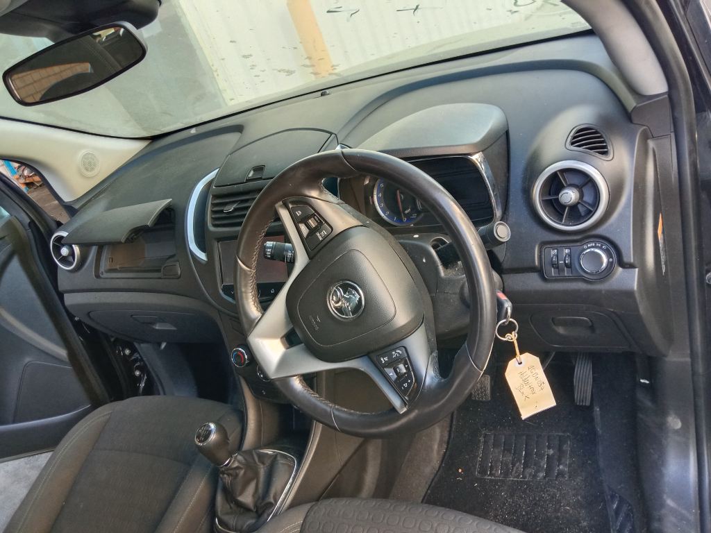 P5395 - Holden Trax 2016 Black Wrecking - Image 5